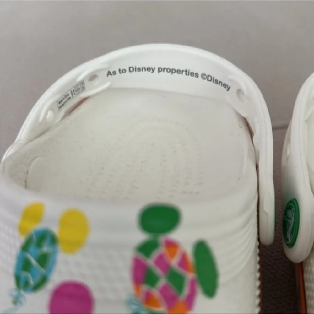 DISNEY X CROCS VAULT COLLECTION DISNEYWORLD FLORIDA WHITE NWT SIZE M7 W9 - Picture 12 of 12